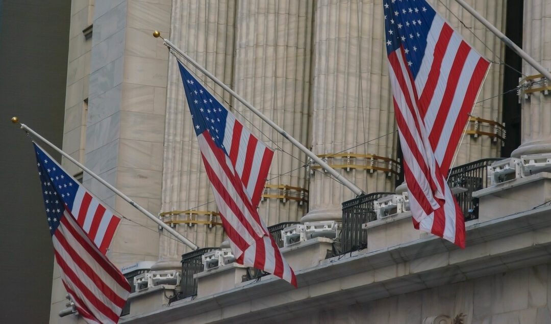 Trump vrea să blocheze oferta Nippon Steel pentru US Steel